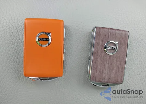 2023 Volvo Xc90 B5 Plus из США, поврежденный, VIN YV4L12PNXP1982418